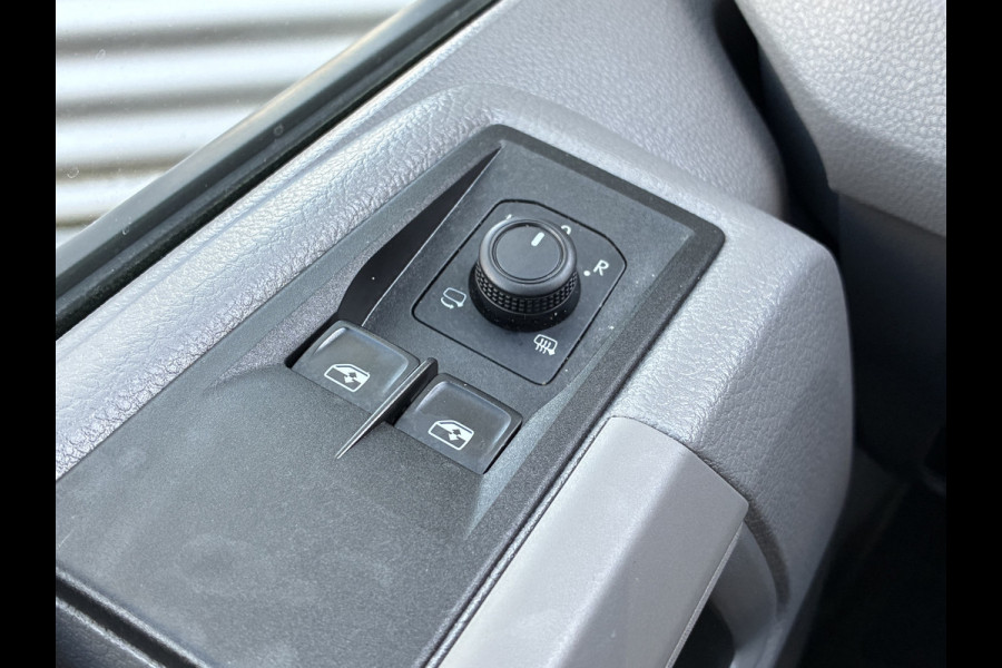 Volkswagen Crafter 35 2.0 TDI L3H2 Automaat LED Standkachel ClimateControl Cruise Camera