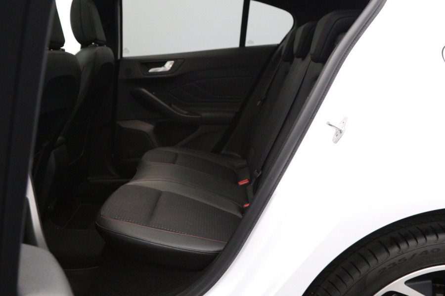 Ford Focus 1.5 EcoBoost 150 PK Automaat ST Line Business, Panoramadak, LED, B&O Sound, Adap. Cruise Control