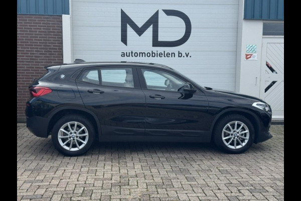 BMW X2 SDrive18i Executive - Sportstoelen - Leder -LED - NAP