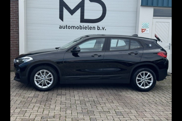 BMW X2 SDrive18i Executive - Sportstoelen - Leder -LED - NAP