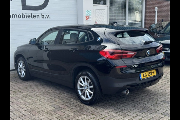 BMW X2 SDrive18i Executive - Sportstoelen - Leder -LED - NAP