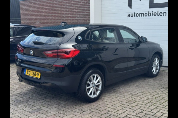 BMW X2 SDrive18i Executive - Sportstoelen - Leder -LED - NAP
