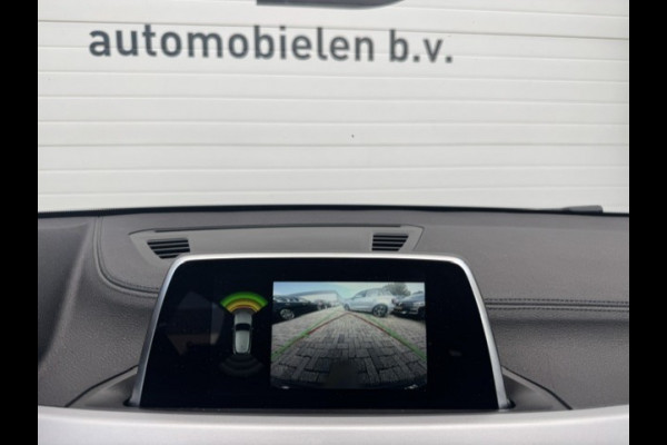 BMW X2 SDrive18i Executive - Sportstoelen - Leder -LED - NAP