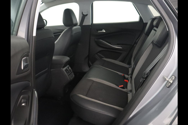 Opel Grandland X 1.6 Turbo Innovation | Half leder | Cruise control | Trekhaak | Navigatie | Carplay | Climate control | Park assist | 18" velgen