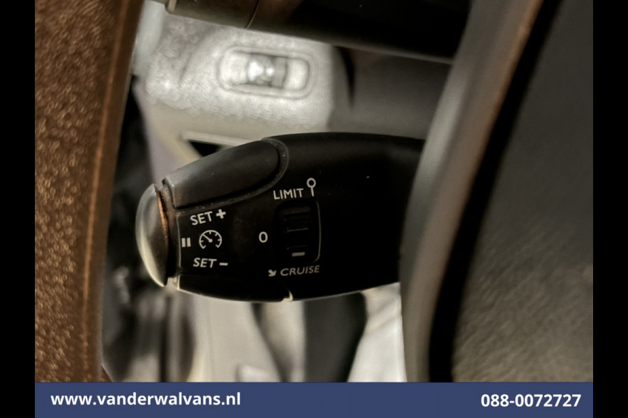 Peugeot Partner 1.5 BlueHDI 102pk L2H1 Euro6 Airco | 3-Zits | Apple Carplay | Camera | Cruisecontrol | Trekhaak Android Auto, Parkeersensoren, Bijrijdersbank