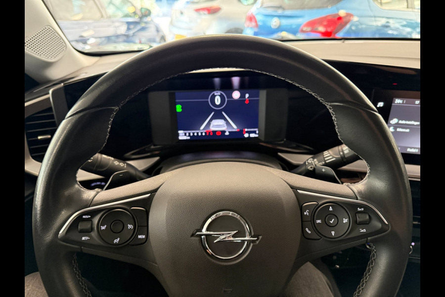Opel Mokka 1.2 Turbo Elegance Automaat | Navigatie | Trekhaak | Vierseizoenen banden | Stoelverwarming |