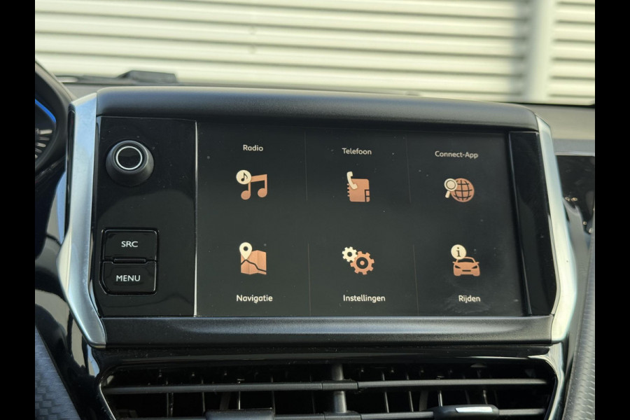 Peugeot 2008 1.2 PureTech Blue Lion 2e Eigenaar|Pano|Stoelverw|D-riem vv in 2024|Carplay|Camera|Cruise|Clima|PDC|APK tot 02-2027