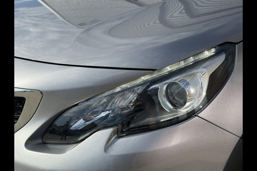 Peugeot 2008 1.2 PureTech Blue Lion 2e Eigenaar|Pano|Stoelverw|D-riem vv in 2024|Carplay|Camera|Cruise|Clima|PDC|APK tot 02-2027