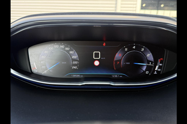 Peugeot 3008 1.2 PureTech Allure 2e Eigenaar|Navi|Camera|Cruise|Carplay|Stoelverw|i-Cockpit|Trekhaak|Elek achterklep|N.A.P|APK tot 05-2027