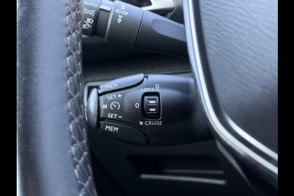 Peugeot 3008 1.2 PureTech Allure 2e Eigenaar|Navi|Camera|Cruise|Carplay|Stoelverw|i-Cockpit|Trekhaak|Elek achterklep|N.A.P|APK tot 05-2027