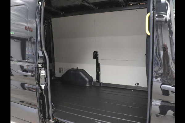 Ford Transit 310 2.0 TDCI L2H2 Trend Automaat Airco Bluetooth Camera Cruise Control Trekhaak