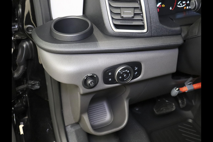 Ford Transit 310 2.0 TDCI L2H2 Trend Automaat Airco Bluetooth Camera Cruise Control Trekhaak