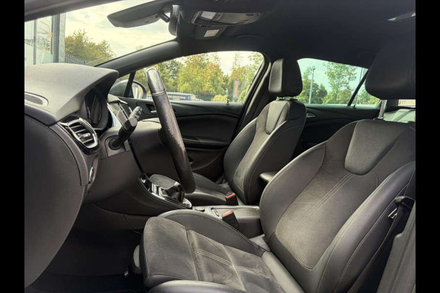 Opel Astra Sports Tourer 1.2 Ultimate ✓146pk✓Carplay✓Camera✓Stoelverw✓Stuurverw✓Keyless✓Pdc V+A✓Alcantara-Leder✓Clima✓Cruise✓6 Bak✓Rijstrooksensor✓Dodehoeksensor✓17''Lm velgen✓N.A.P✓Apk tot 11-2028