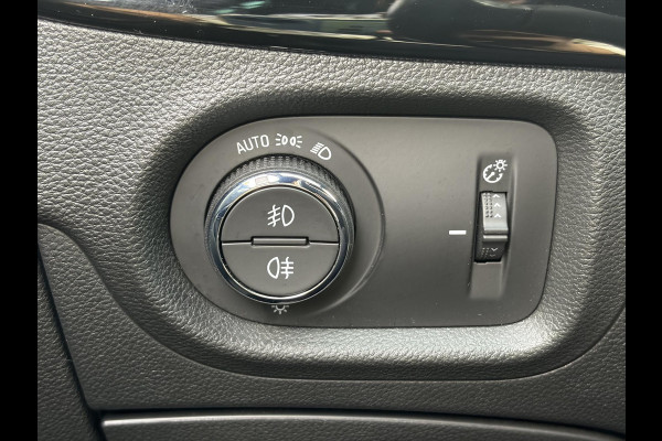 Opel Astra Sports Tourer 1.2 Ultimate ✓146pk✓Carplay✓Camera✓Stoelverw✓Stuurverw✓Keyless✓Pdc V+A✓Alcantara-Leder✓Clima✓Cruise✓6 Bak✓Rijstrooksensor✓Dodehoeksensor✓17''Lm velgen✓N.A.P✓Apk tot 11-2028