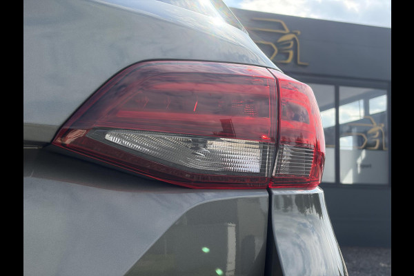 Opel Astra Sports Tourer 1.2 Ultimate ✓146pk✓Carplay✓Camera✓Stoelverw✓Stuurverw✓Keyless✓Pdc V+A✓Alcantara-Leder✓Clima✓Cruise✓6 Bak✓Rijstrooksensor✓Dodehoeksensor✓17''Lm velgen✓N.A.P✓Apk tot 11-2028