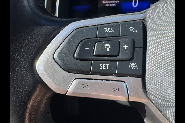 Volkswagen Taigo 1.0 TSI AUTOMAAT* Navigatie * Parkeersensoren * Adaptieve Cruise Control *
