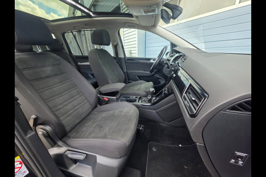 Volkswagen Touran 1.4 TSI Highline Business R 7p