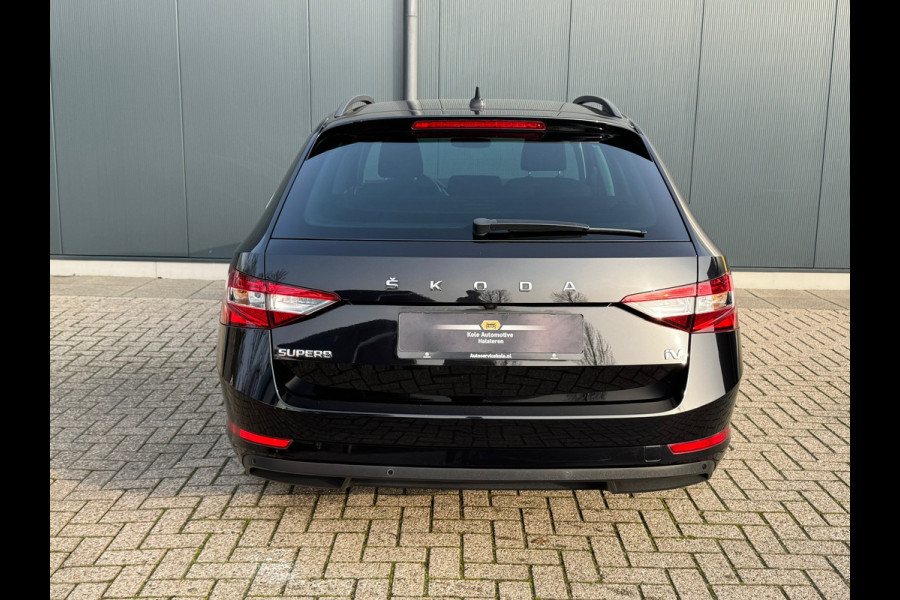 Škoda Superb Combi 1.4 TSI iV AUTOMAAT * Navigatiesysteem * ParkeerCamera * Elek. achterklep *