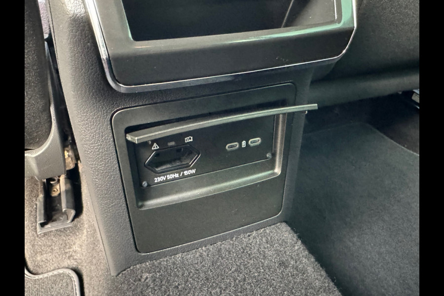 Škoda Superb Combi 1.4 TSI iV AUTOMAAT * Navigatiesysteem * ParkeerCamera * Elek. achterklep *