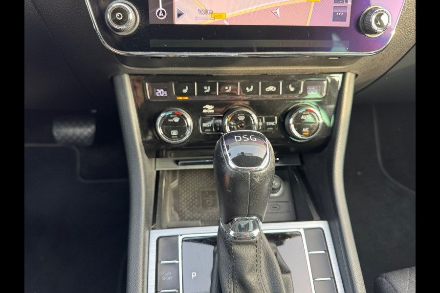 Škoda Superb Combi 1.4 TSI iV AUTOMAAT * Navigatiesysteem * ParkeerCamera * Elek. achterklep *