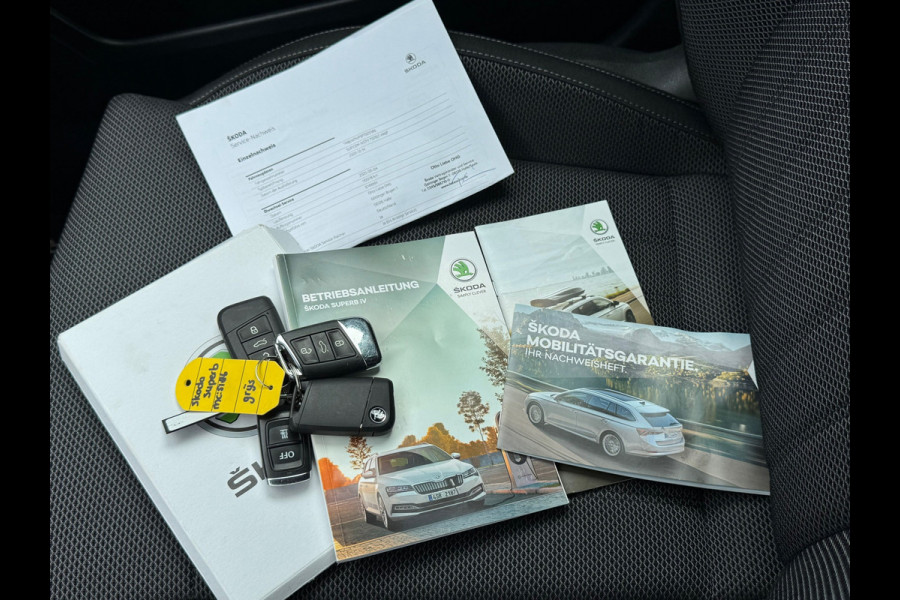 Škoda Superb Combi 1.4 TSI iV Style * AUTOMAAT * Trekhaak * Navigatiesysteem * Elektr. Kofferklep *