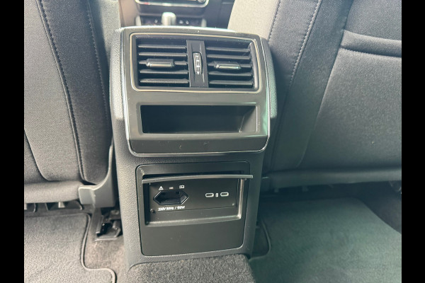 Škoda Superb Combi 1.4 TSI iV Style * AUTOMAAT * Trekhaak * Navigatiesysteem * Elektr. Kofferklep *