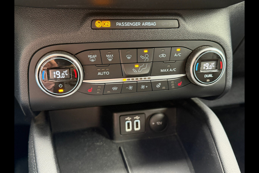 Ford Kuga 2.5 PHEV 225 Pk | Titanium | Navigatie |Cruise |Camera | Clima | Help display | Side assist.