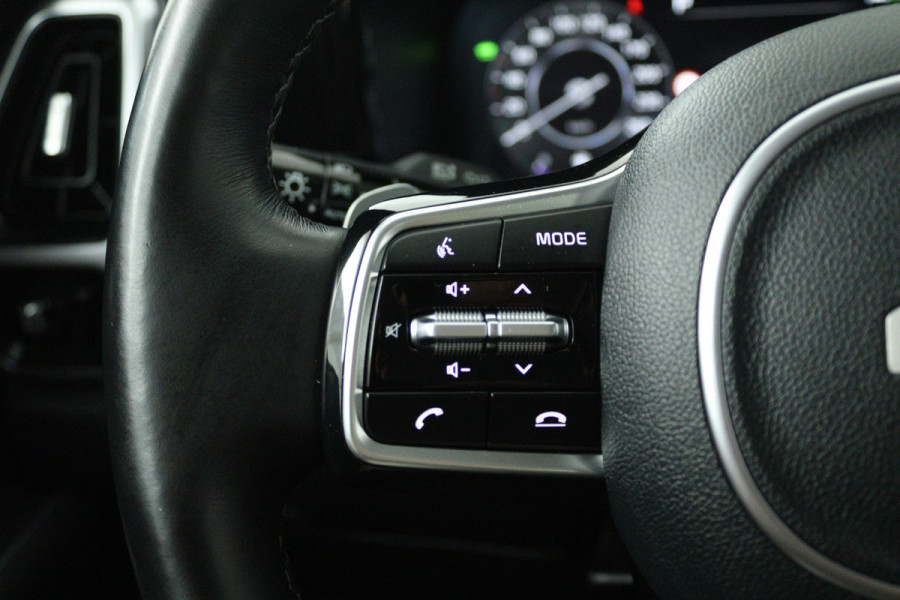 Kia Sorento 1.6 T-GDI Hybrid 2WD DynamicLine 7p (TREKHAAK, CAMERA, STOEL/STUUR VERWARMING, ELEKTR STOELEN)