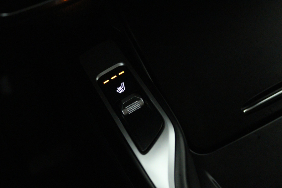 Kia Sorento 1.6 T-GDI Hybrid 2WD DynamicLine 7p (TREKHAAK, CAMERA, STOEL/STUUR VERWARMING, ELEKTR STOELEN)