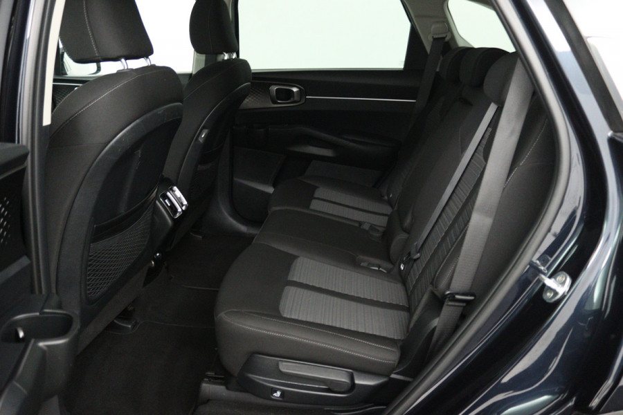 Kia Sorento 1.6 T-GDI Hybrid 2WD DynamicLine 7p (TREKHAAK, CAMERA, STOEL/STUUR VERWARMING, ELEKTR STOELEN)