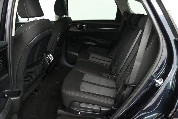 Kia Sorento 1.6 T-GDI Hybrid 2WD DynamicLine 7p (TREKHAAK, CAMERA, STOEL/STUUR VERWARMING, ELEKTR STOELEN)