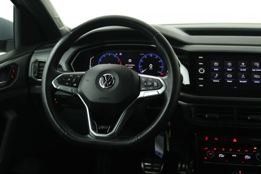 Volkswagen T-Cross 1.0 TSI Style (CAMERA, STOELVERWARMING, CRUISE ADAPTIEF, PARKEERSENSOREN)