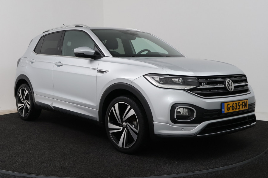 Volkswagen T-Cross 1.0 TSI Style (CAMERA, STOELVERWARMING, CRUISE ADAPTIEF, PARKEERSENSOREN)