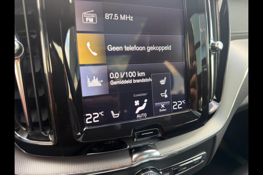 Volvo XC60 2.0 T8 Twin Engine AWD R-Design Pano B&W Lucht