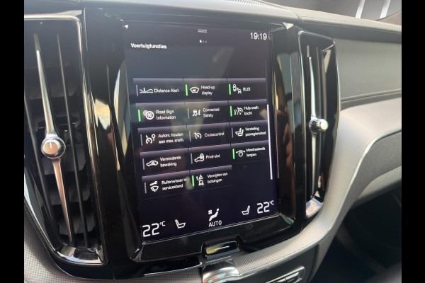 Volvo XC60 2.0 T8 Twin Engine AWD R-Design Pano B&W Lucht