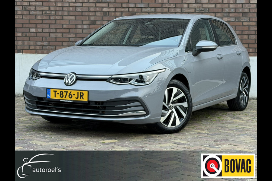 Volkswagen Golf 1.4 eHybrid Style / 204 PK / Camera / Comfort-Winter-Multimedia PAKKET / NAVI / 1e Eigenaar / NED-Golf