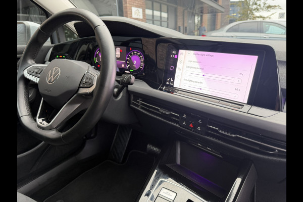 Volkswagen Golf 1.4 eHybrid Style / 204 PK / Camera / Comfort-Winter-Multimedia PAKKET / NAVI / 1e Eigenaar / NED-Golf