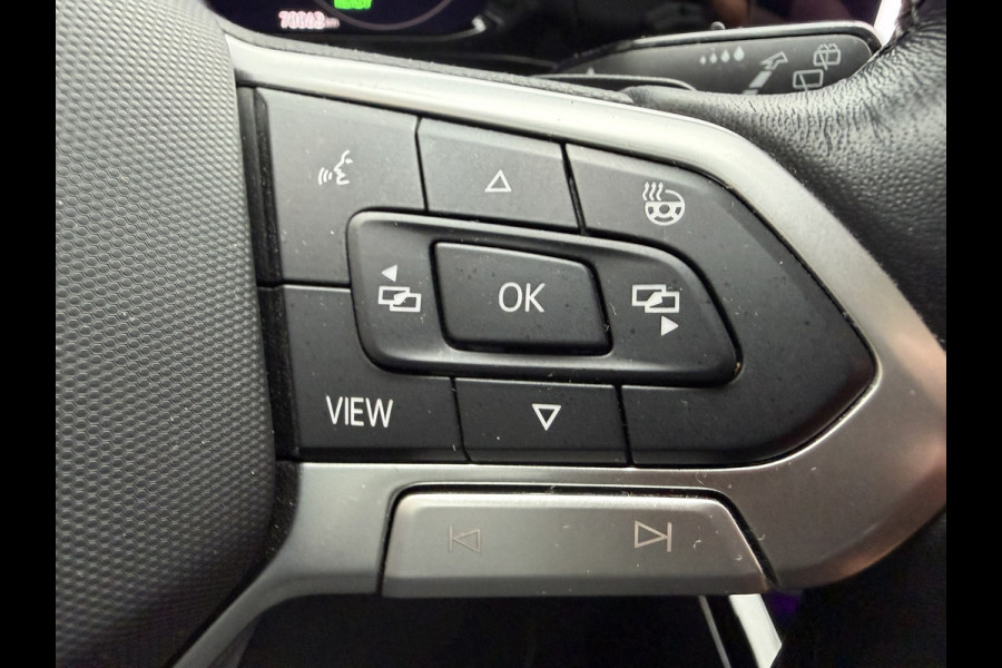 Volkswagen Golf 1.4 eHybrid Style / 204 PK / Camera / Comfort-Winter-Multimedia PAKKET / NAVI / 1e Eigenaar / NED-Golf