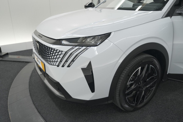 Peugeot 5008 Hybrid 136 e-DCS6 Allure | 7 Zitplaatsen | Camera | Stoelverwarming | Panoramic Navigation pack