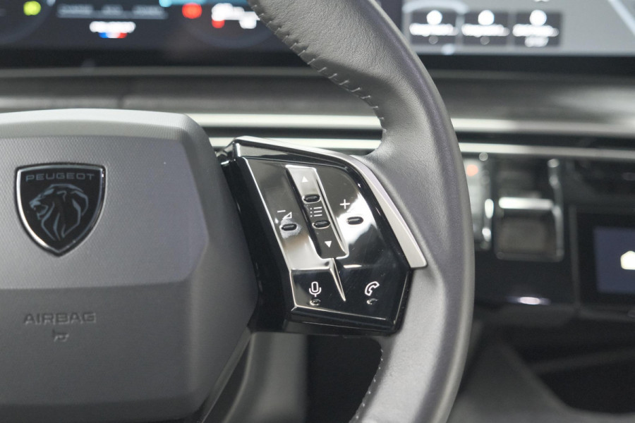 Peugeot 5008 Hybrid 136 e-DCS6 Allure | 7 Zitplaatsen | Camera | Stoelverwarming | Panoramic Navigation pack