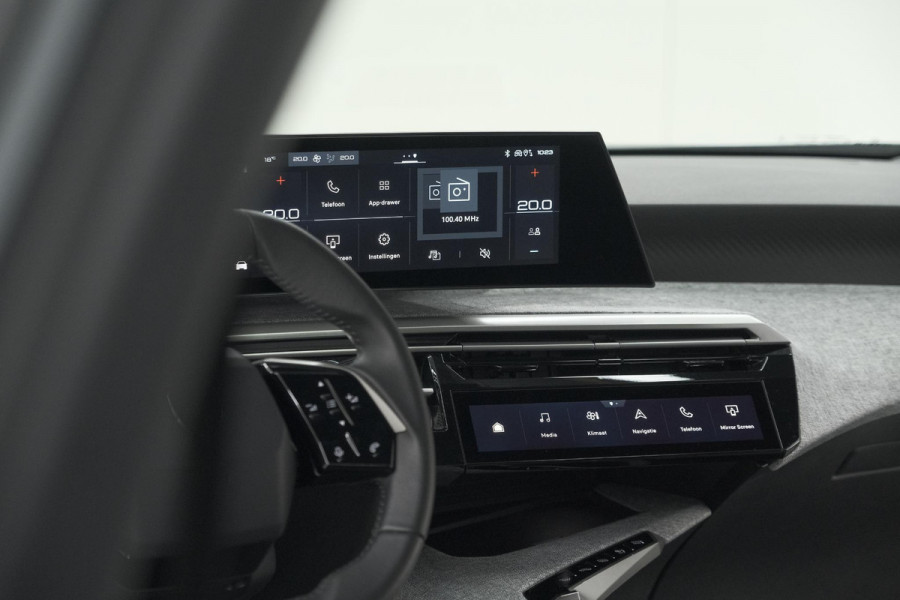 Peugeot 5008 Hybrid 136 e-DCS6 Allure | 7 Zitplaatsen | Camera | Stoelverwarming | Panoramic Navigation pack
