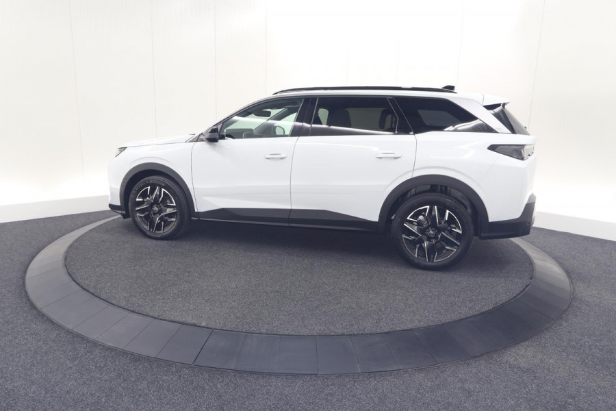 Peugeot 5008 Hybrid 136 e-DCS6 Allure | 7 Zitplaatsen | Camera | Stoelverwarming | Panoramic Navigation pack