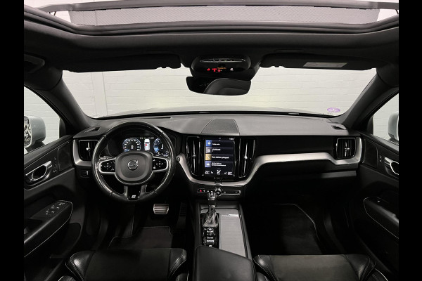 Volvo XC60 2.0 T5 AWD R-Design Luchtvering | Open dak | Cruise control | Stuur-/Stoelverwarming | 360 Camera | Head-up | Harman/Kardon | Blis