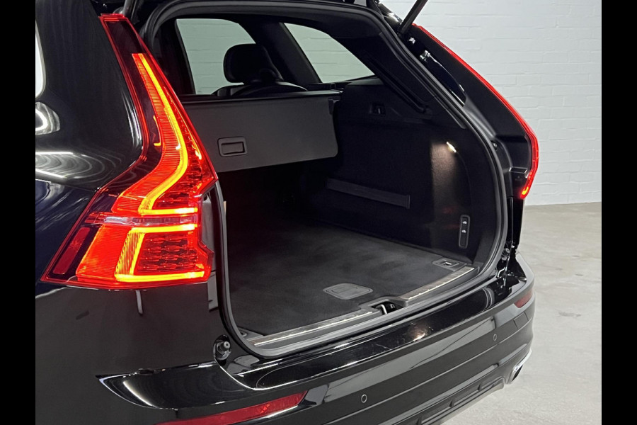 Volvo XC60 2.0 T5 AWD R-Design Luchtvering | Open dak | Cruise control | Stuur-/Stoelverwarming | 360 Camera | Head-up | Harman/Kardon | Blis