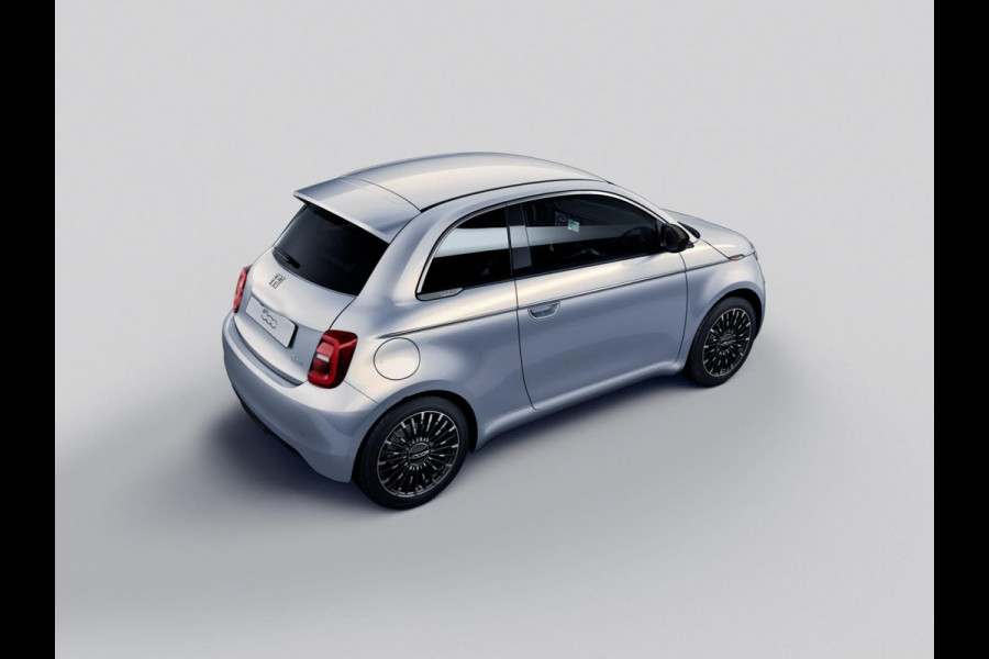 Fiat 500E La Prima 42 kWh | Clima | LED | PDC | JBL Premium Audio | 17" | Camera | BSM | Canneloni Ivory/Piombo interieur