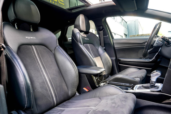 Kia ProCeed 1.4 T-GDI GT-PlusLine | Panorama | Carplay | Camera | Navigatie | Stoel/Stuur verwarming