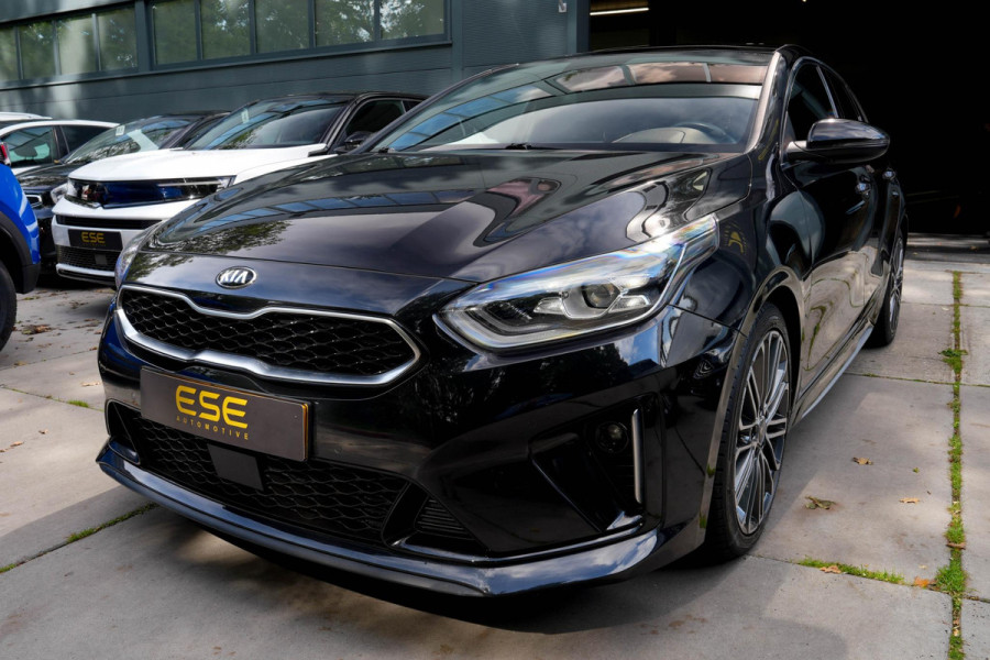 Kia ProCeed 1.4 T-GDI GT-PlusLine | Panorama | Carplay | Camera | Navigatie | Stoel/Stuur verwarming