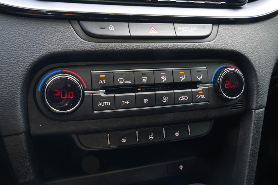 Kia ProCeed 1.4 T-GDI GT-PlusLine | Panorama | Carplay | Camera | Navigatie | Stoel/Stuur verwarming