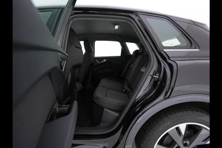 Audi Q4 e-tron 35 Advanced edition 55 kWh {SoH-88%} (INCL-BTW) Aut. *NAVI-FULLMAP | MATRIX-LED | KEYLESS | AUDI-SOUND |  DIGI-COCKPIT | DAB | CARPLAY | HEATED-SPORTSEATS | CRUISE | 19''ALU*