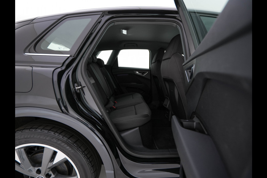 Audi Q4 e-tron 35 Advanced edition 55 kWh {SoH-88%} (INCL-BTW) Aut. *NAVI-FULLMAP | MATRIX-LED | KEYLESS | AUDI-SOUND |  DIGI-COCKPIT | DAB | CARPLAY | HEATED-SPORTSEATS | CRUISE | 19''ALU*